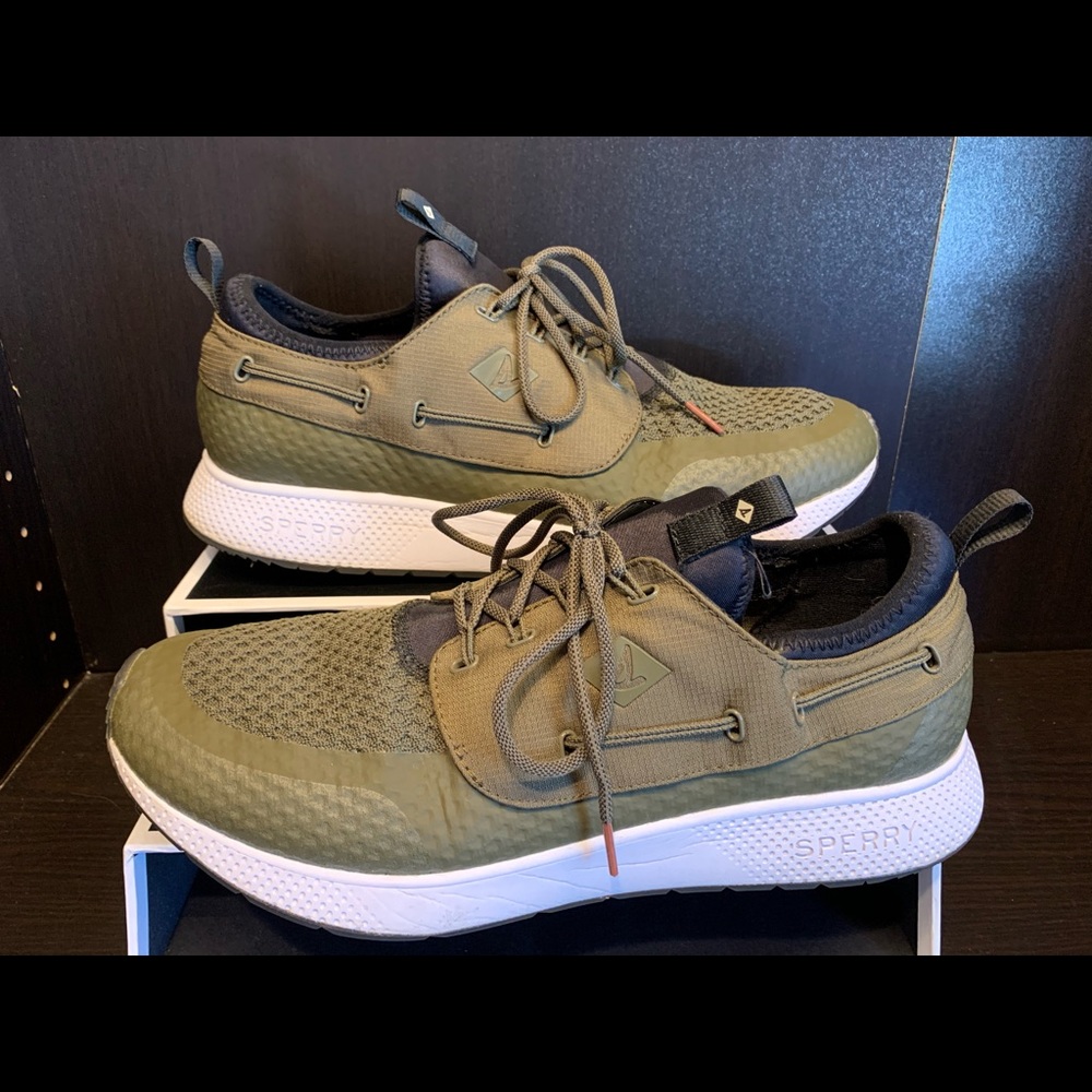 Sperry 7 Sea’s Carbon Boat Sneaker in Olive